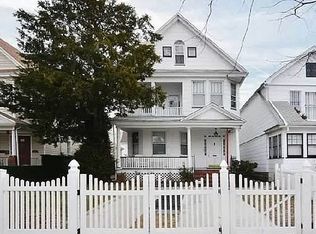 9143 Lefferts Blvd, Richmond Hill, NY 11418