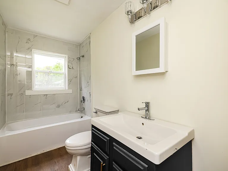 132 Burgess Ave — Photo 10
