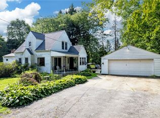 4066 Swain Dr, Barberton, OH 44203