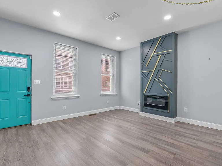 1521 S 19th St — Photo 11