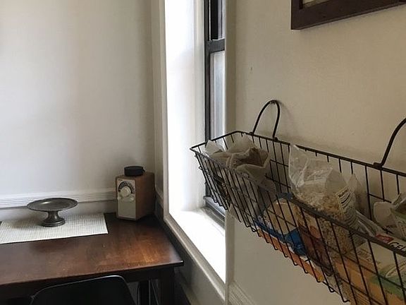 4th image of 35 Eastern Pkwy APT 2K