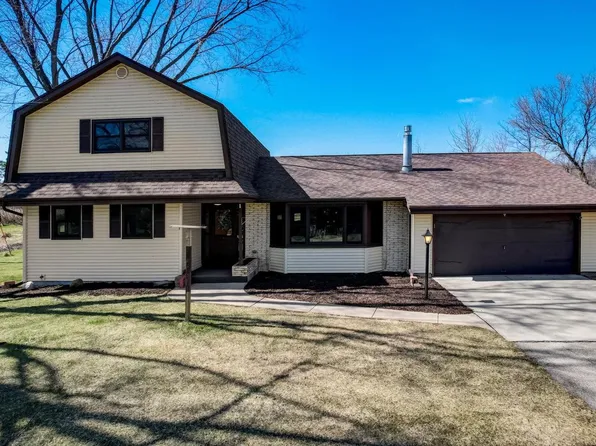 N1097 Sterling Lane, Edgerton, WI 53534