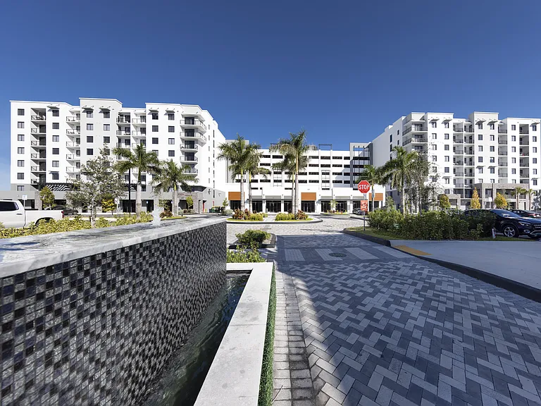The Upland at Hialeah — Photo 30