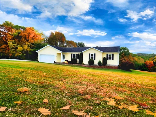 2572 Neighborhood Rd, Gallipolis, OH 45631