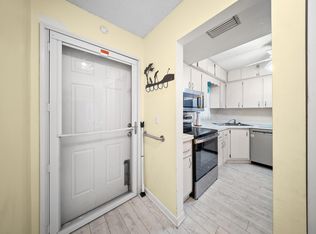 1979 SW Palm City Rd APT H, Stuart, FL 34994