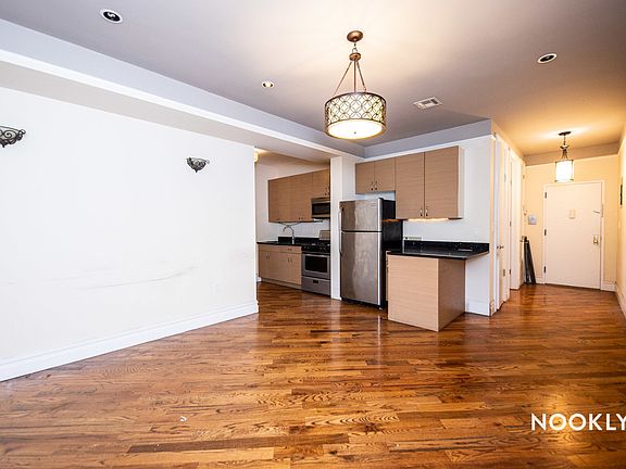 5th image of 1144 Bergen St #9