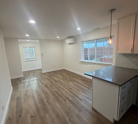 5th image of 197 Nottingham Ave