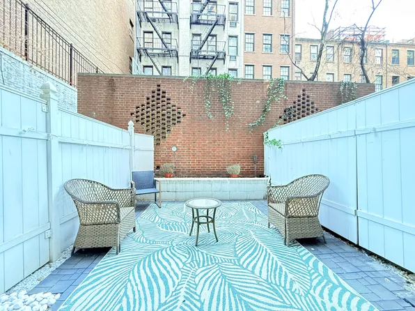 435 East 86th Street image 1 of 9