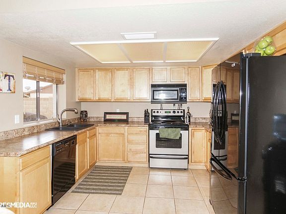 5th image of 12481 N 73rd Ave