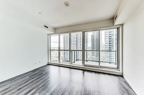 51 E Liberty St #1705 Photo 1