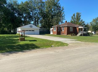 7033 Estrelle Ave, Mount Morris, MI 48458