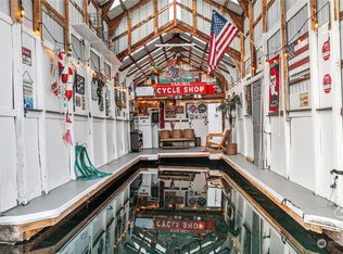5401 Yacht Club Rd UNIT B-203, Tacoma, WA 98407