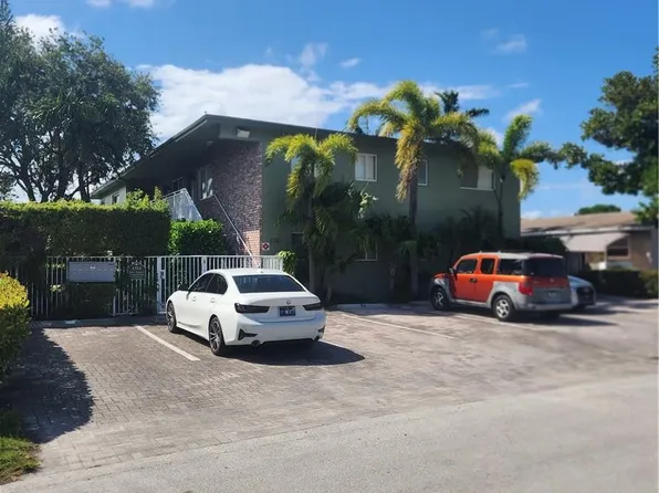 1353 Holly Heights Drive #3, Fort Lauderdale, FL 33304