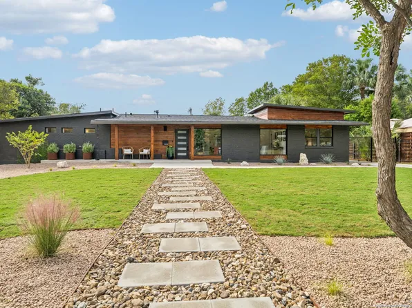 1008 Canterbury Hill, Terrell Hills, TX 78209