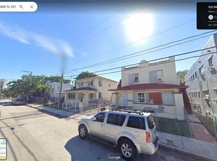 922 NW 2nd St #1-4, Miami, FL 33128