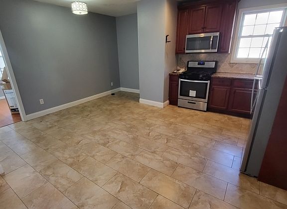 4th image of 45 Highland Ave #2