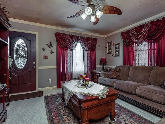 4th image of 5116 Constance Dr