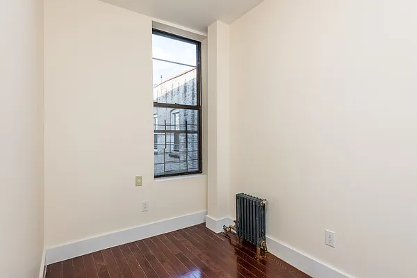 Rented by Nooklyn NYC LLC | media 9