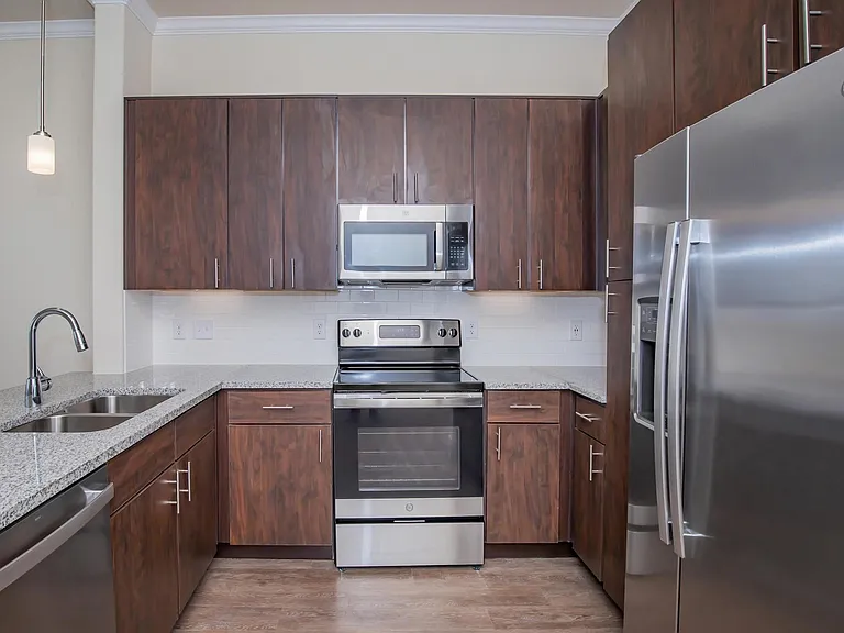 7600 Mason Rd — Photo 5