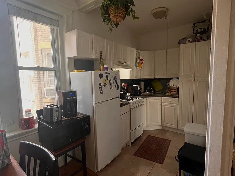 121 Park Dr #3 — Photo 2