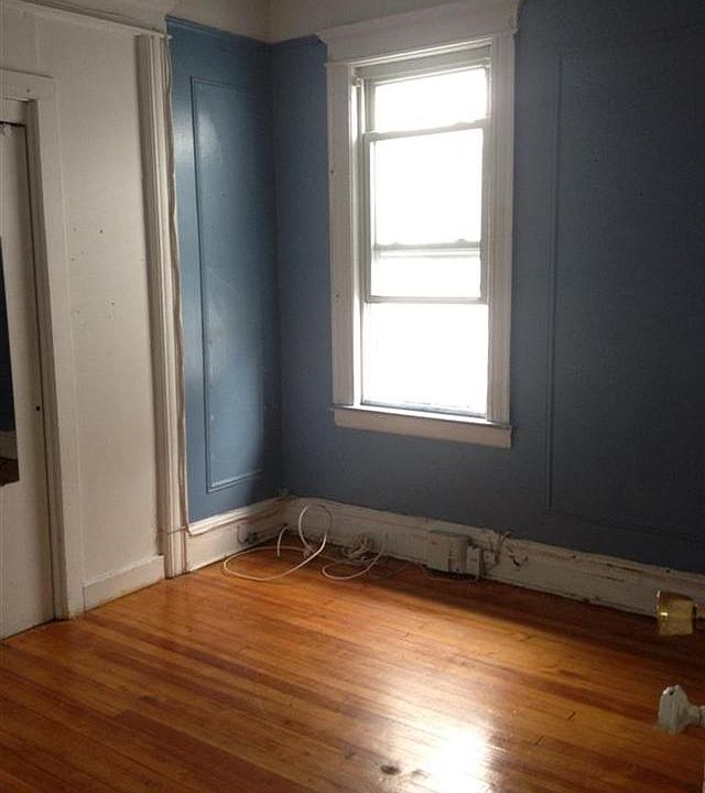 1st image of 41 S 12th Ave