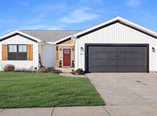 2172 Granby Ln, Normal, IL 61761