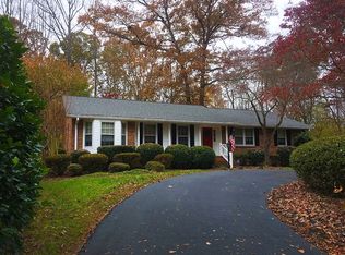 2512 Deercreek Dr, Winston Salem, NC 27106