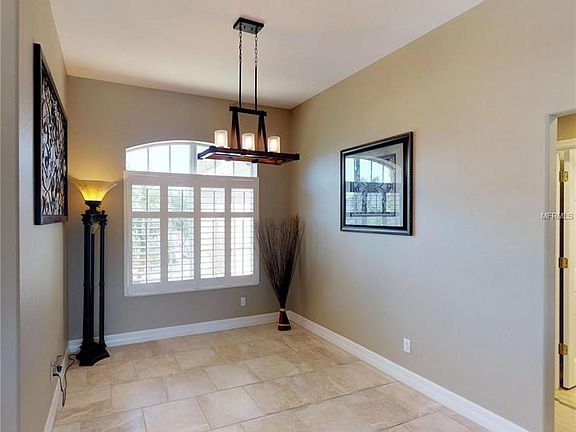 5th image of 7011 Park Cir