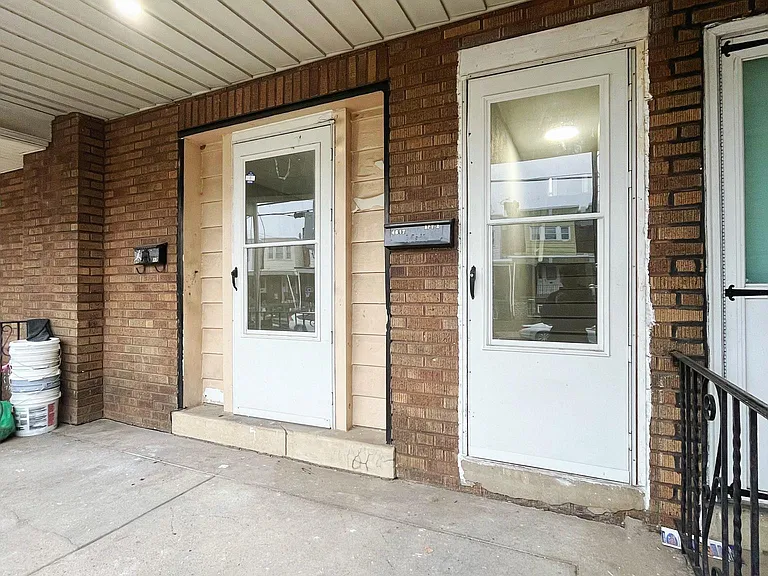 4617 Sheffield Ave #2 — Photo 9
