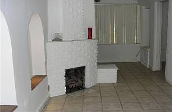 2nd image of 320 Menores Ave