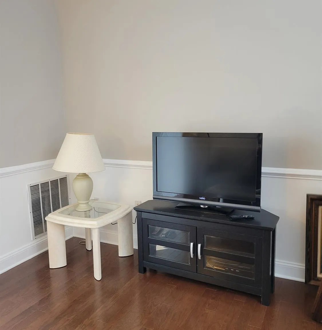 2 bed, 2.0 bath, 1164 sqft, $2,700 — Photo 4