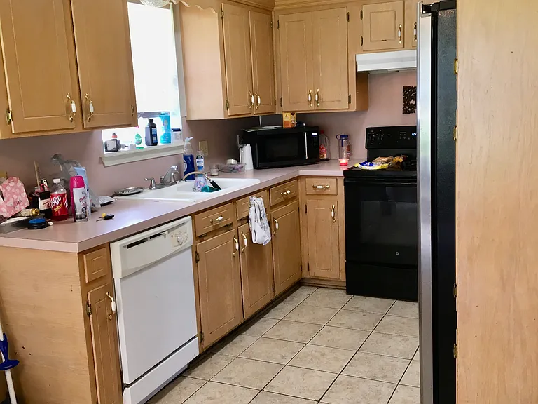 9010 Hollow Bluff Dr — Photo 5