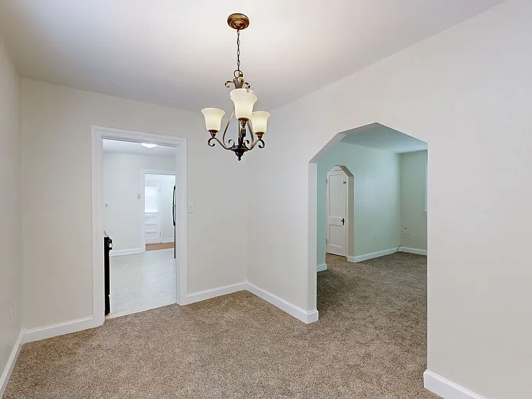 4168 Sherman Ave — Photo 8