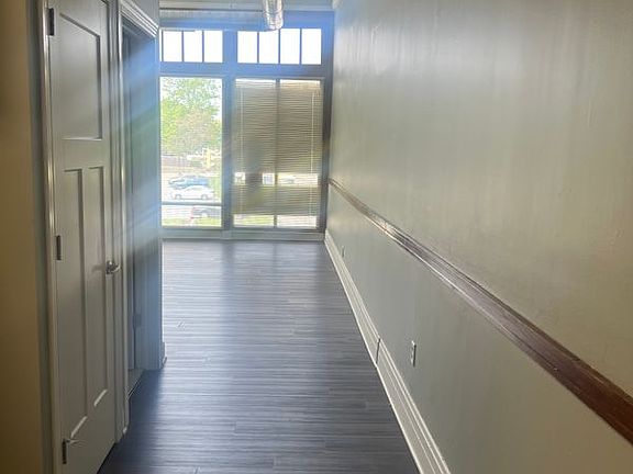 2nd image of 1377 Main St #3