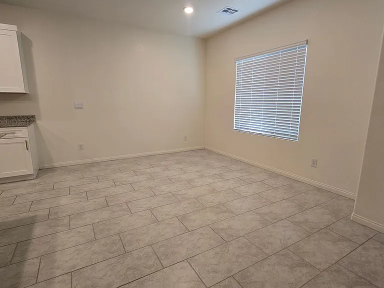 7647 Duran Harbor Ln — Photo 35