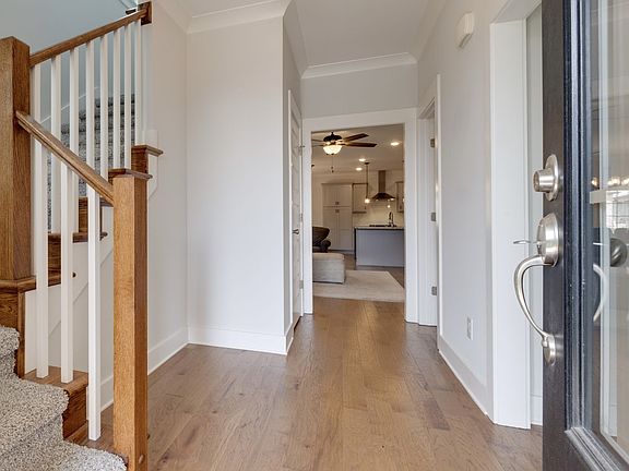 4th image of 1021 Paddock Park Cir