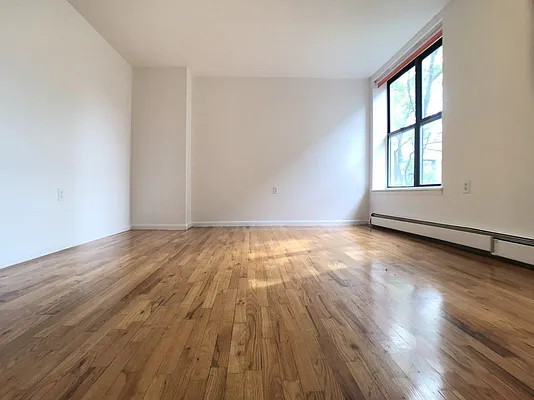 Rented by Bohemia Realty Group | media 17