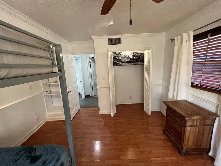 80 W Pine Tree Ave — Photo 4