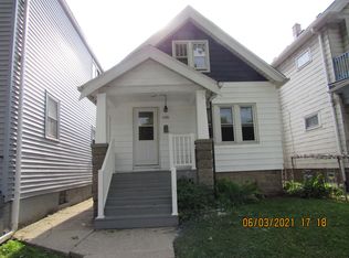1105 S 20th St, Milwaukee, WI 53204