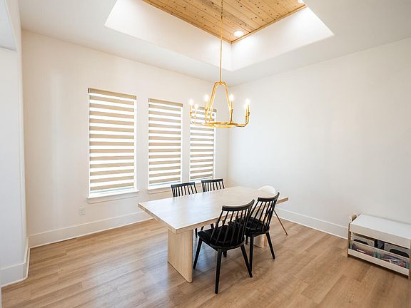 5th image of 3712 141st St