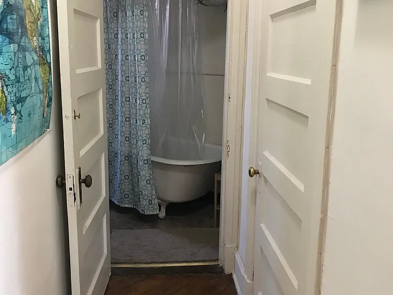 1103 C St SE #24 — Photo 9