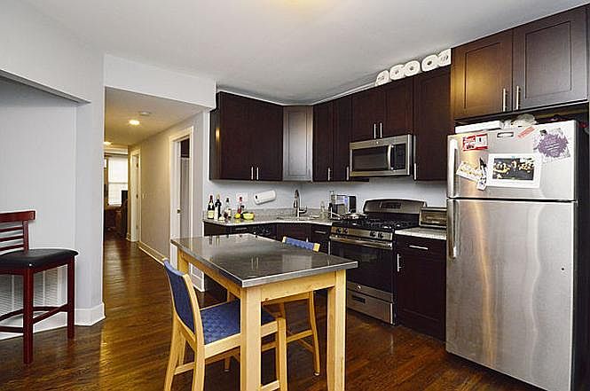 1st image of 1415 W Augusta Blvd #G