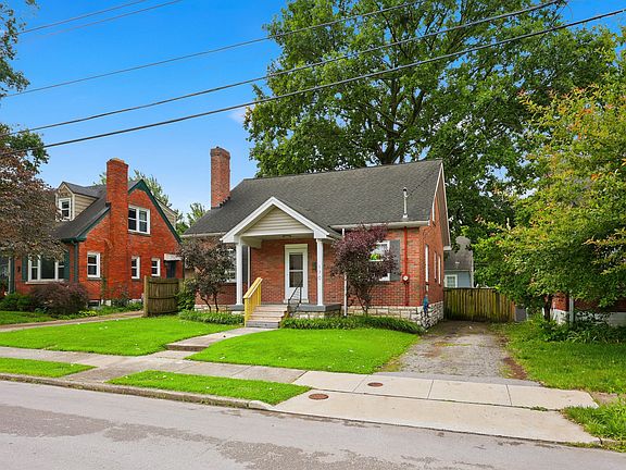3rd image of 170 Burnett Ave