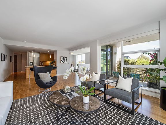 3rd image of 330 Mission Bay Blvd #116