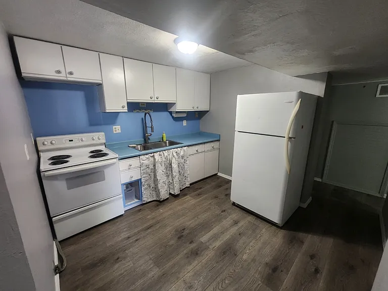 515 S Chestnut St #B — Photo 5