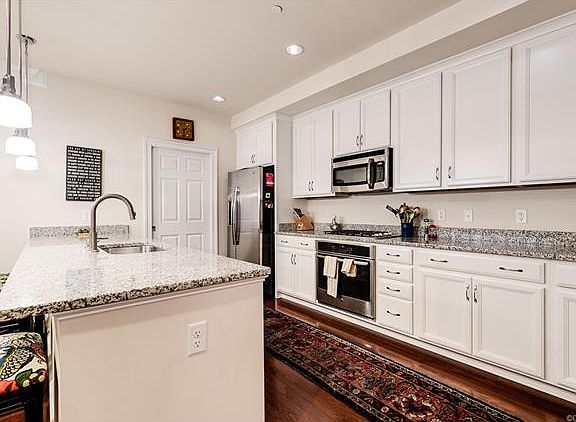 4th image of 250 Finial Ave Unit 2D