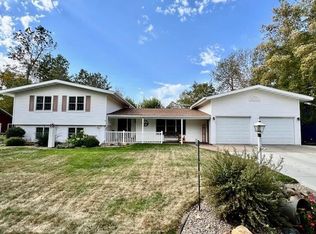 6219 Lagoon Dr NE, Bemidji, MN 56601