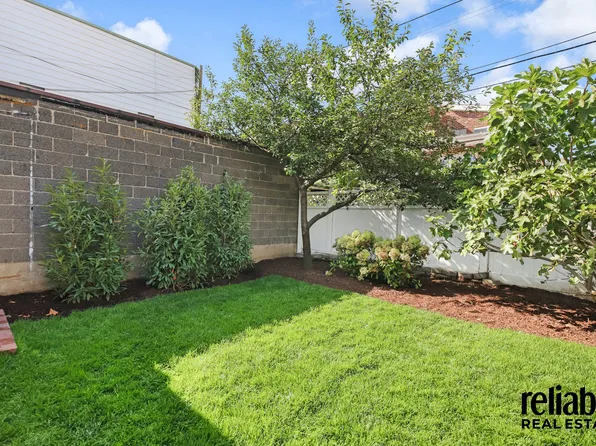 3173 Shore Parkway image 19 of 22