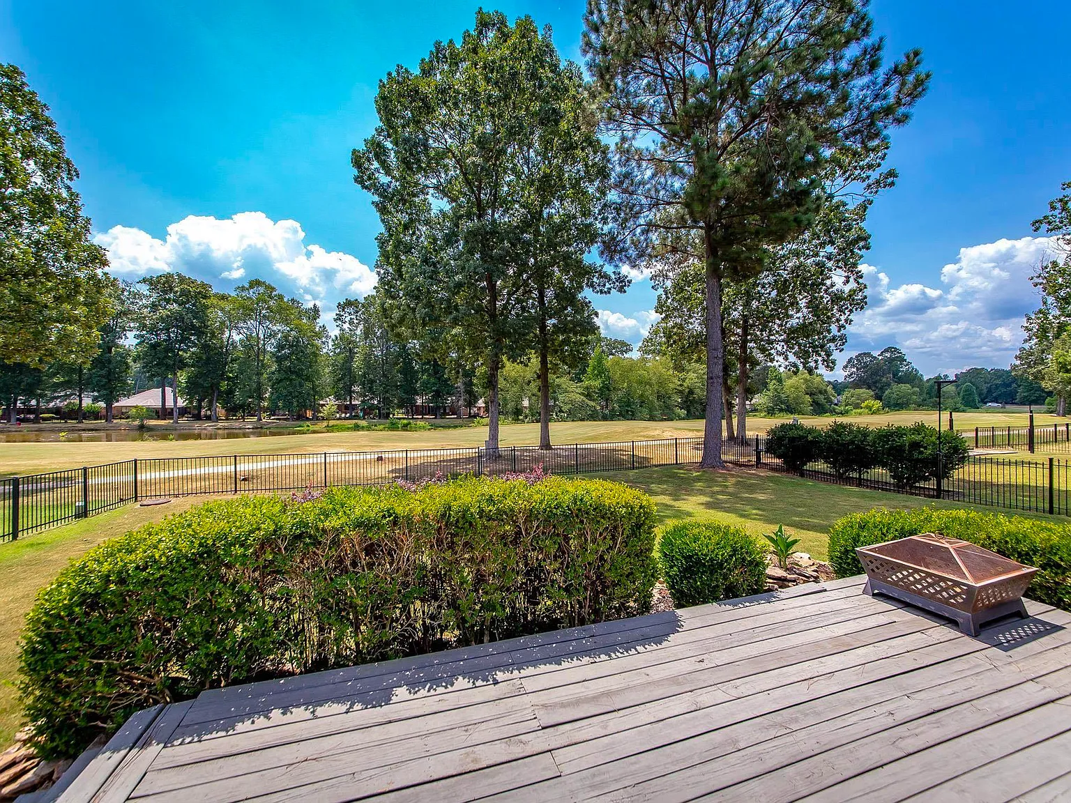 216 Chantilly Circle - 1 — Photo 3