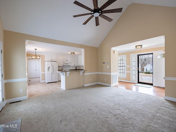 4th image of 3610 Shadow Ridge Road N